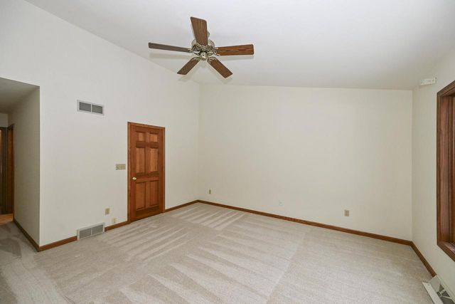 7713 W Terrace DRIVE, Franklin, WI 53132