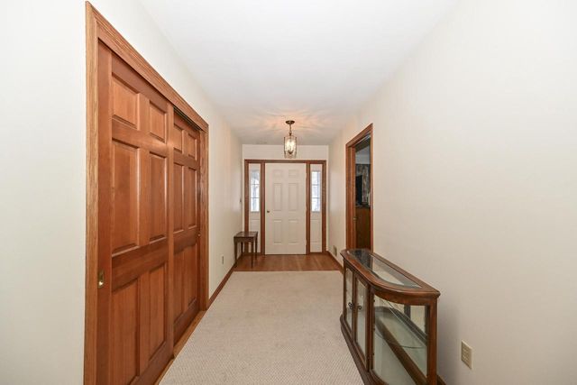 7713 W Terrace DRIVE, Franklin, WI 53132