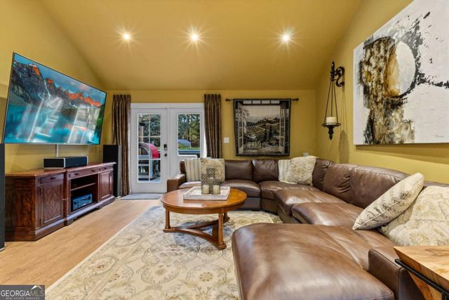 1532 Huntingdon Trail, Atlanta, GA 30350