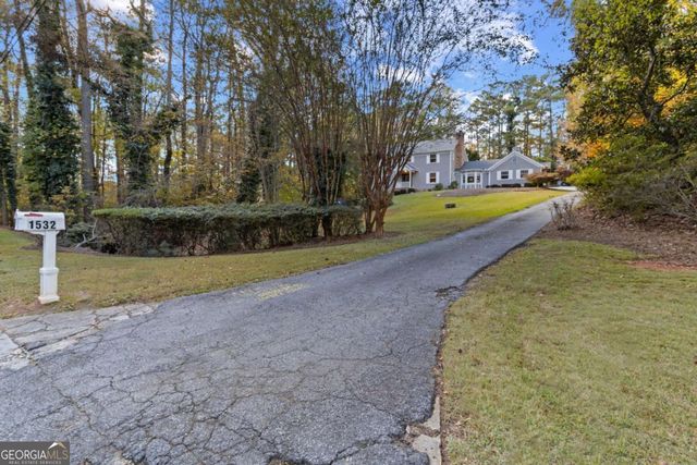 1532 Huntingdon Trail, Atlanta, GA 30350