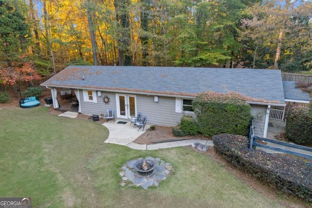 1532 Huntingdon Trail, Atlanta, GA 30350