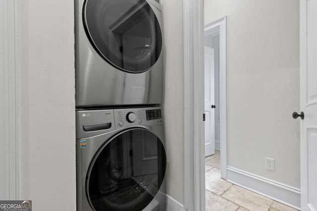 1532 Huntingdon Trail, Atlanta, GA 30350