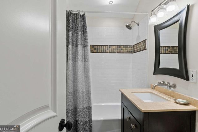 1532 Huntingdon Trail, Atlanta, GA 30350