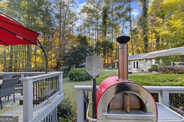 1532 Huntingdon Trail, Atlanta, GA 30350