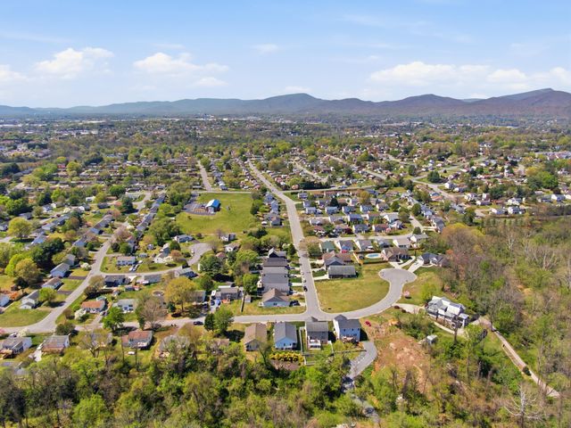 953 Bolejack BLVD, Roanoke, VA 24019