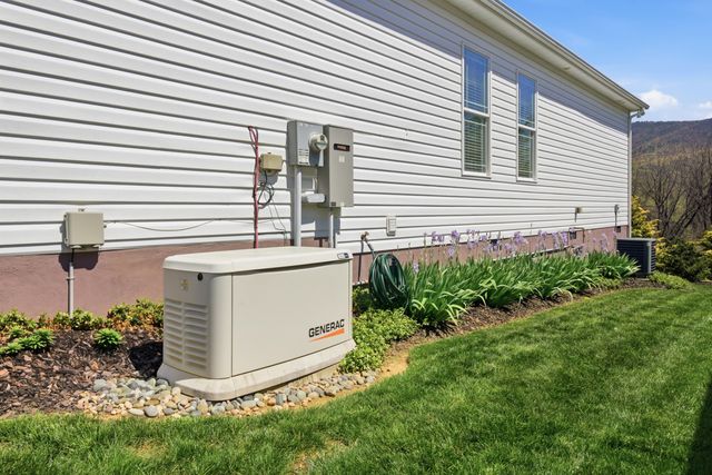 953 Bolejack BLVD, Roanoke, VA 24019