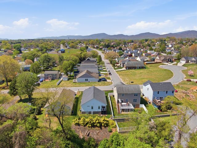 953 Bolejack BLVD, Roanoke, VA 24019