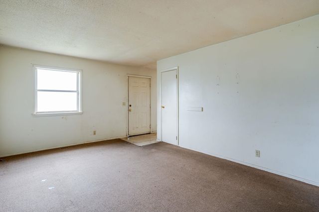 2410 W Haskell, Wichita, KS 67213