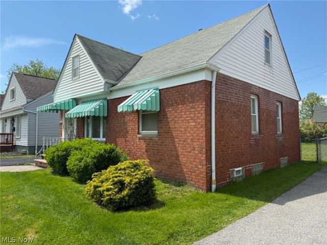 4076 E 187th Street, Cleveland, OH 44122