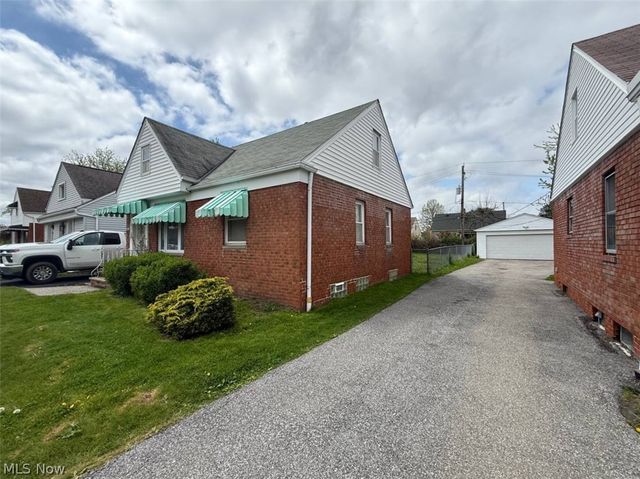 4076 E 187th Street, Cleveland, OH 44122
