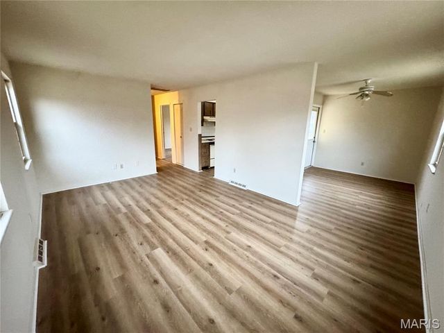 31 S 27th Street D, Belleville, IL 62226