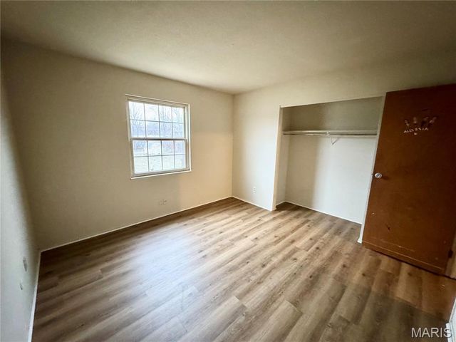 31 S 27th Street D, Belleville, IL 62226