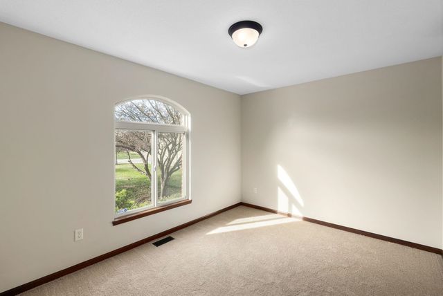 2246 E Tall Tree Cir, Derby, KS 67037