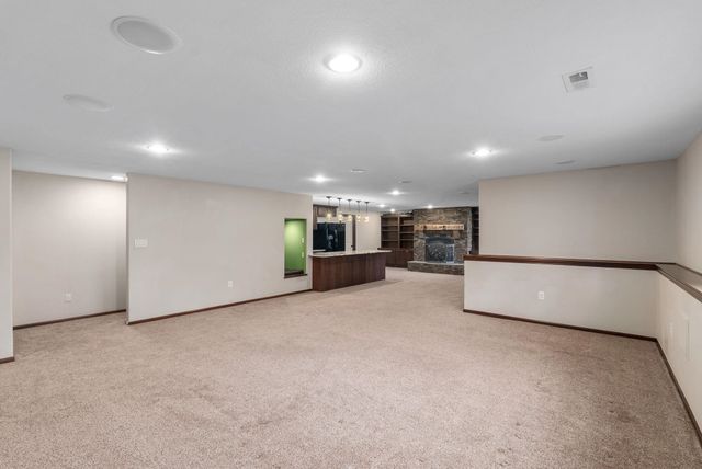 2246 E Tall Tree Cir, Derby, KS 67037