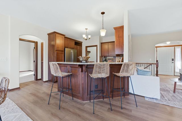 2246 E Tall Tree Cir, Derby, KS 67037