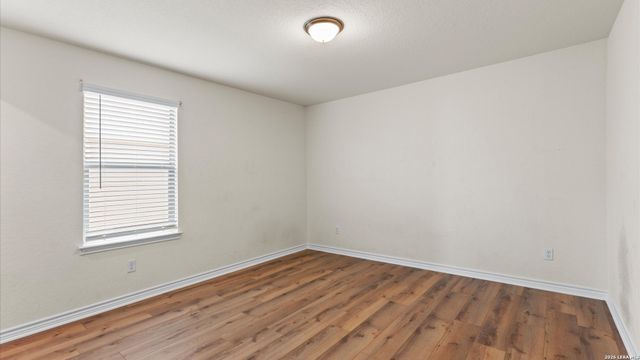 6555 RUNAWAY ROW, Converse, TX 78109