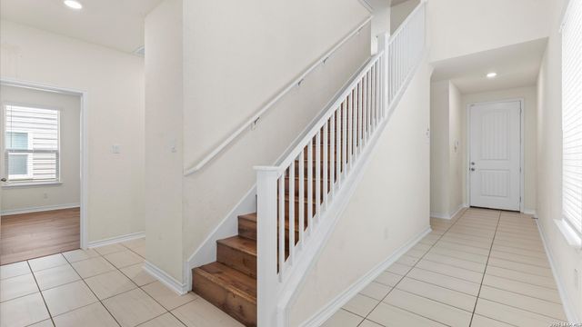 6555 RUNAWAY ROW, Converse, TX 78109