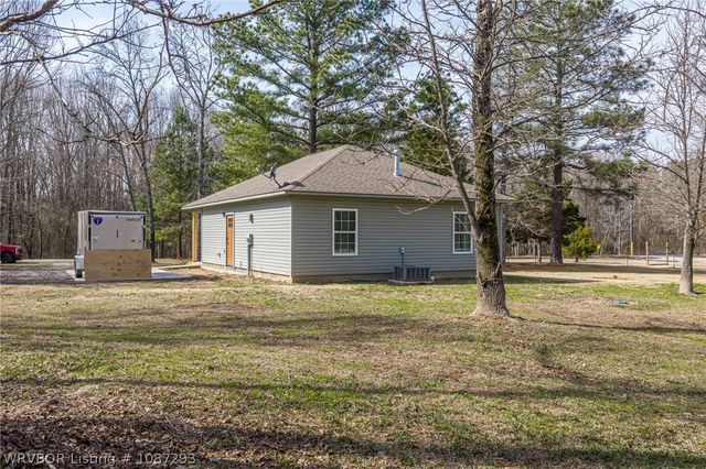 3109 Clear Creek Road, Alma, AR 72921