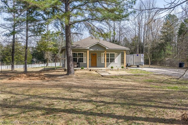 3109 Clear Creek Road, Alma, AR 72921