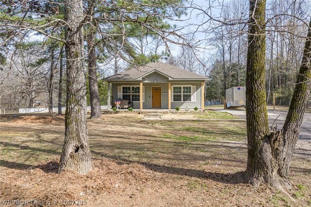 3109 Clear Creek Road, Alma, AR 72921