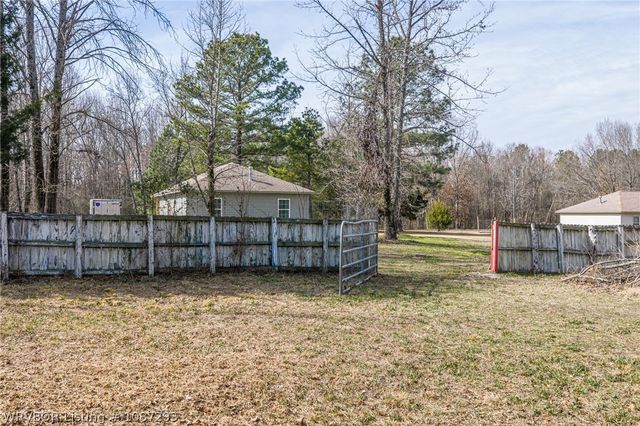 3109 Clear Creek Road, Alma, AR 72921