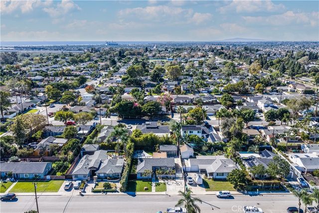 2103 Continental, Costa Mesa, CA 92627