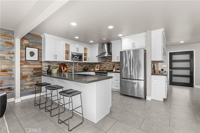 2103 Continental, Costa Mesa, CA 92627