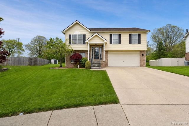 29229 Hunter Court, Brownstown Charter Township, MI 48183