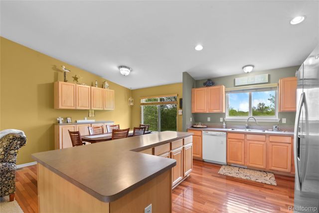 29229 Hunter Court, Brownstown Charter Township, MI 48183