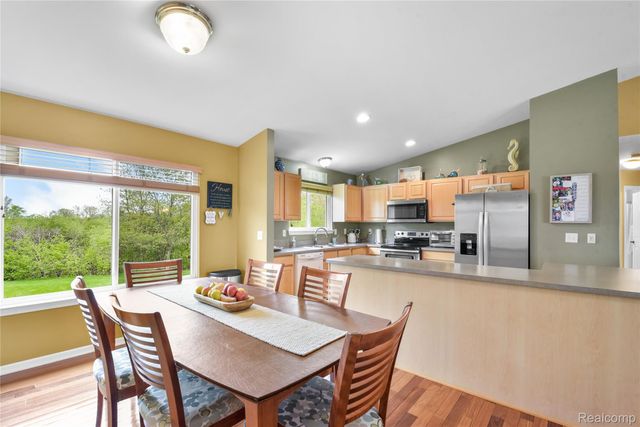 29229 Hunter Court, Brownstown Charter Township, MI 48183