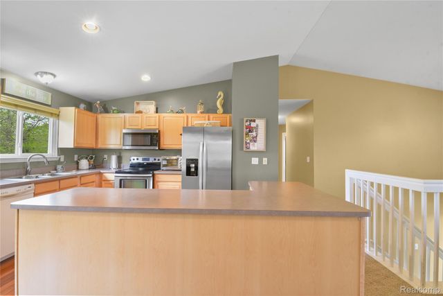 29229 Hunter Court, Brownstown Charter Township, MI 48183