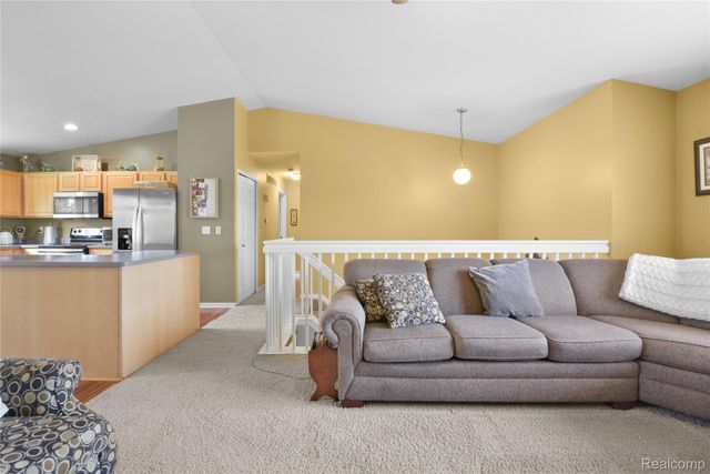 29229 Hunter Court, Brownstown Charter Township, MI 48183