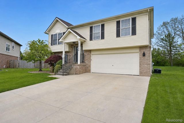 29229 Hunter Court, Brownstown Charter Township, MI 48183