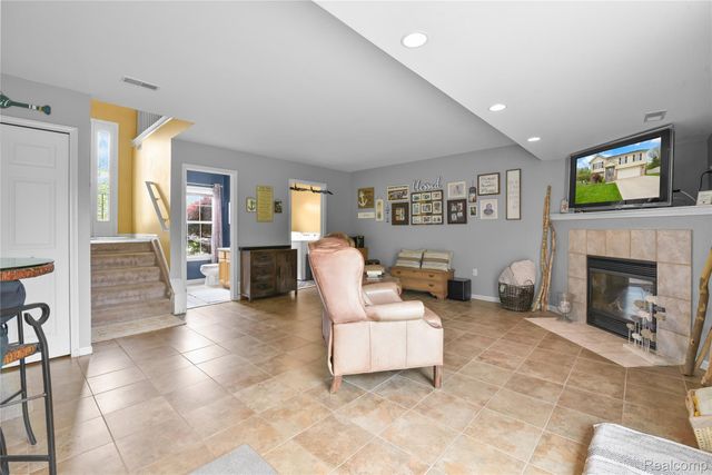 29229 Hunter Court, Brownstown Charter Township, MI 48183
