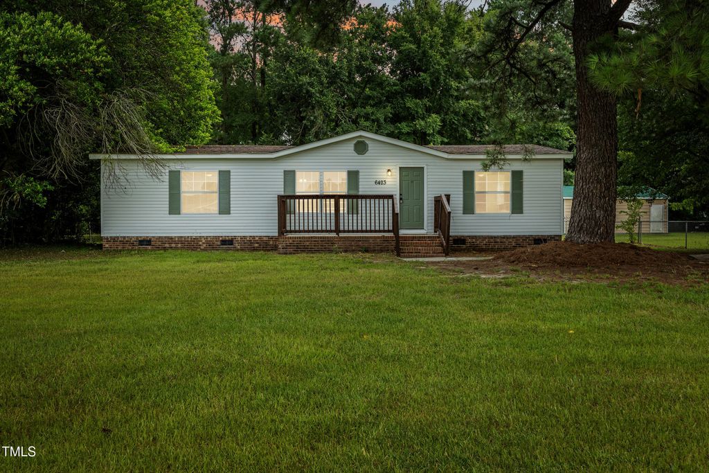 6423 Sandy Creek Road, Stedman, NC 28391