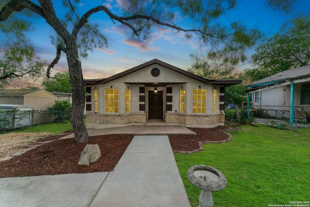451 N SAN JOAQUIN AVE, San Antonio, TX 78228