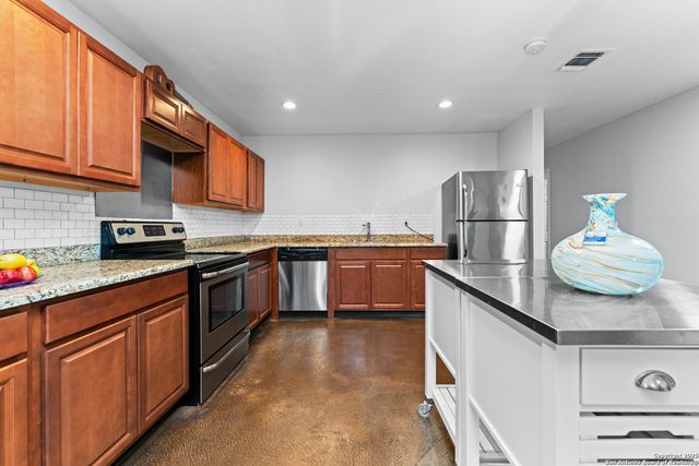 451 N SAN JOAQUIN AVE, San Antonio, TX 78228