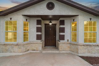 451 N SAN JOAQUIN AVE, San Antonio, TX 78228