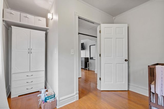 689 Oakdale Avenue, Saint Paul, MN 55107