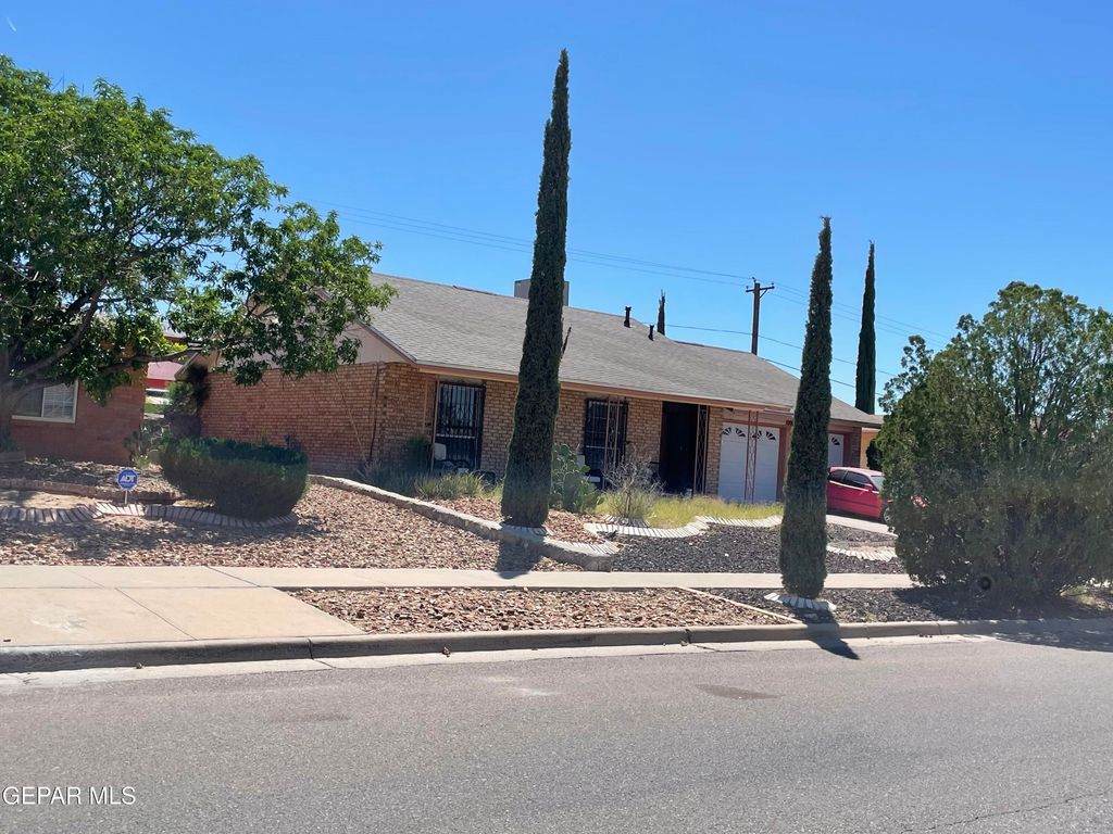 1008 ONEIDA Drive, El Paso, TX 79912