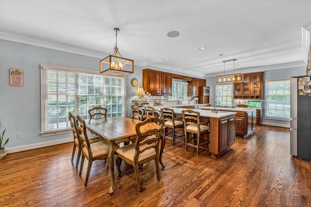 3606 Wellington DR, Roanoke, VA 24014