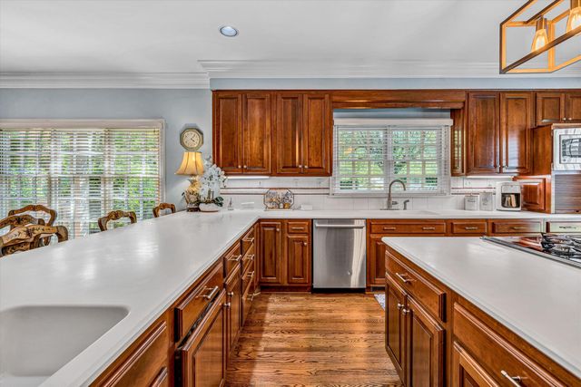 3606 Wellington DR, Roanoke, VA 24014