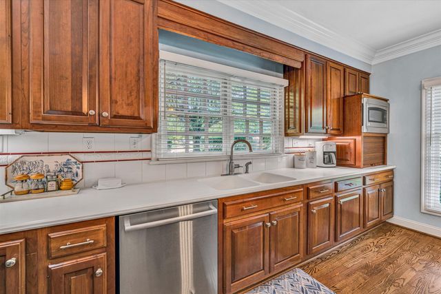 3606 Wellington DR, Roanoke, VA 24014