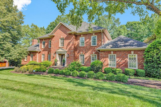 3606 Wellington DR, Roanoke, VA 24014