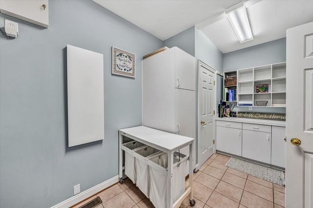 3606 Wellington DR, Roanoke, VA 24014