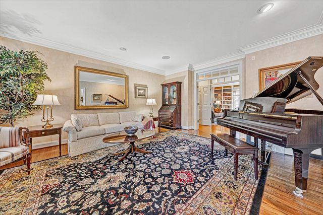 3606 Wellington DR, Roanoke, VA 24014