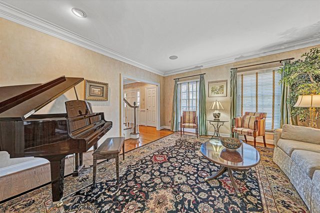 3606 Wellington DR, Roanoke, VA 24014