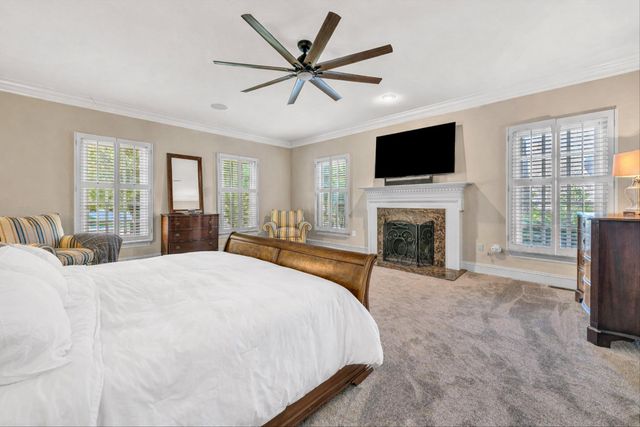 3606 Wellington DR, Roanoke, VA 24014