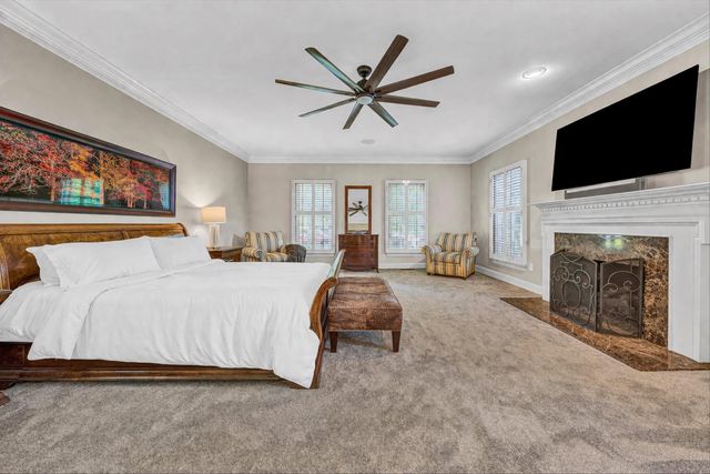 3606 Wellington DR, Roanoke, VA 24014