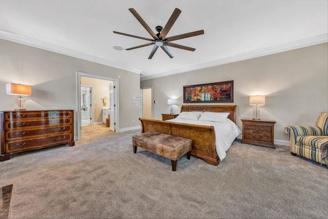 3606 Wellington DR, Roanoke, VA 24014